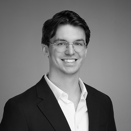 Dominik Molotky - Client Services